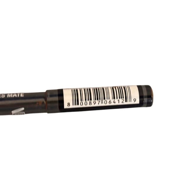 NYX Matte Pink Lip Liner Pencil Suede Matte Lip Liner in Life's A Beach SMLL02 - Picture 5 of 5